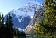 无悬念？曼联3月最佳球员候选：B费、卡塞米罗、德利赫特.